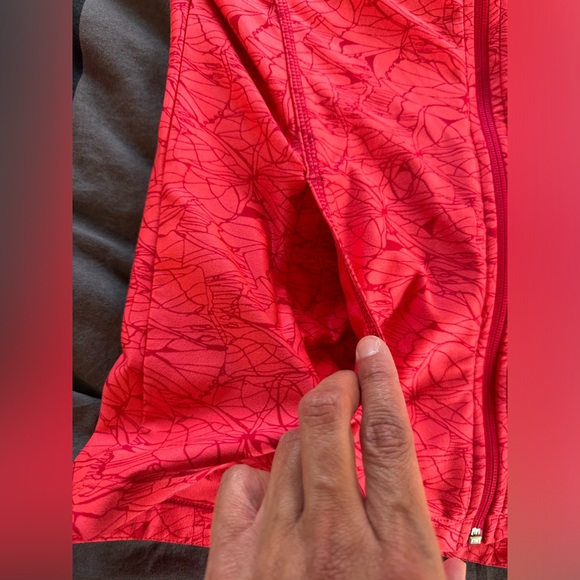 🟢 MONDETTA size small zip up jacket orangish pink colour. 🟢 - Picture 9 of 11